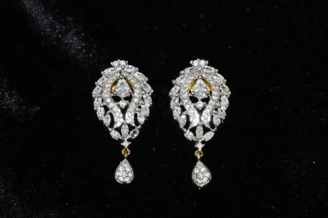 the-different-types-of-diamond-earrings-available-on-the-market