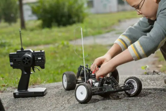 why-remote-control-cars-are-excellent-for-kids