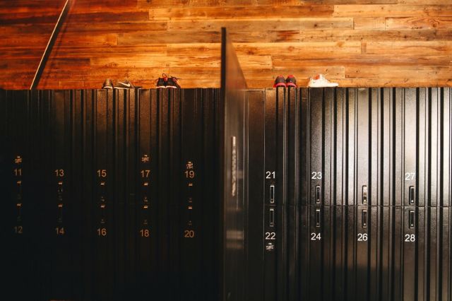 why-schools-need-custom-laminate-lockers