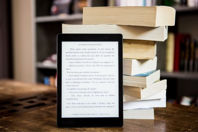 advantages-of-ebooks-or-paperbacks