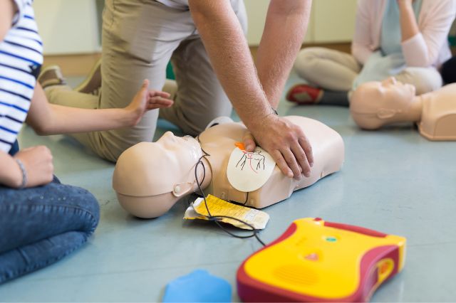 aeds-in-schools-protecting-the-lives-of-students-and-staff