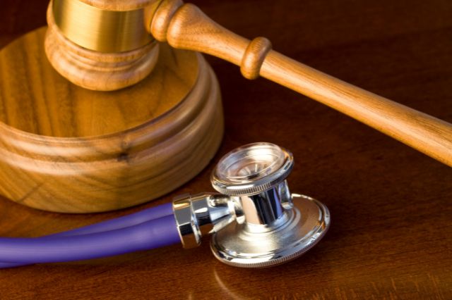 ways-you-can-support-the-efforts-of-your-medical-malpractice-lawyer-nyc