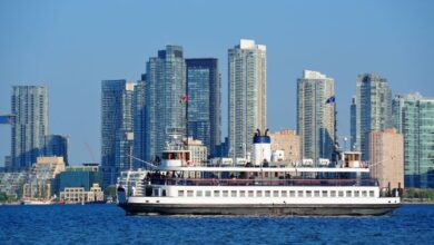 toronto-boat-rental-services-are-an-ideal-gateway-to-discovering-water-wonderlands
